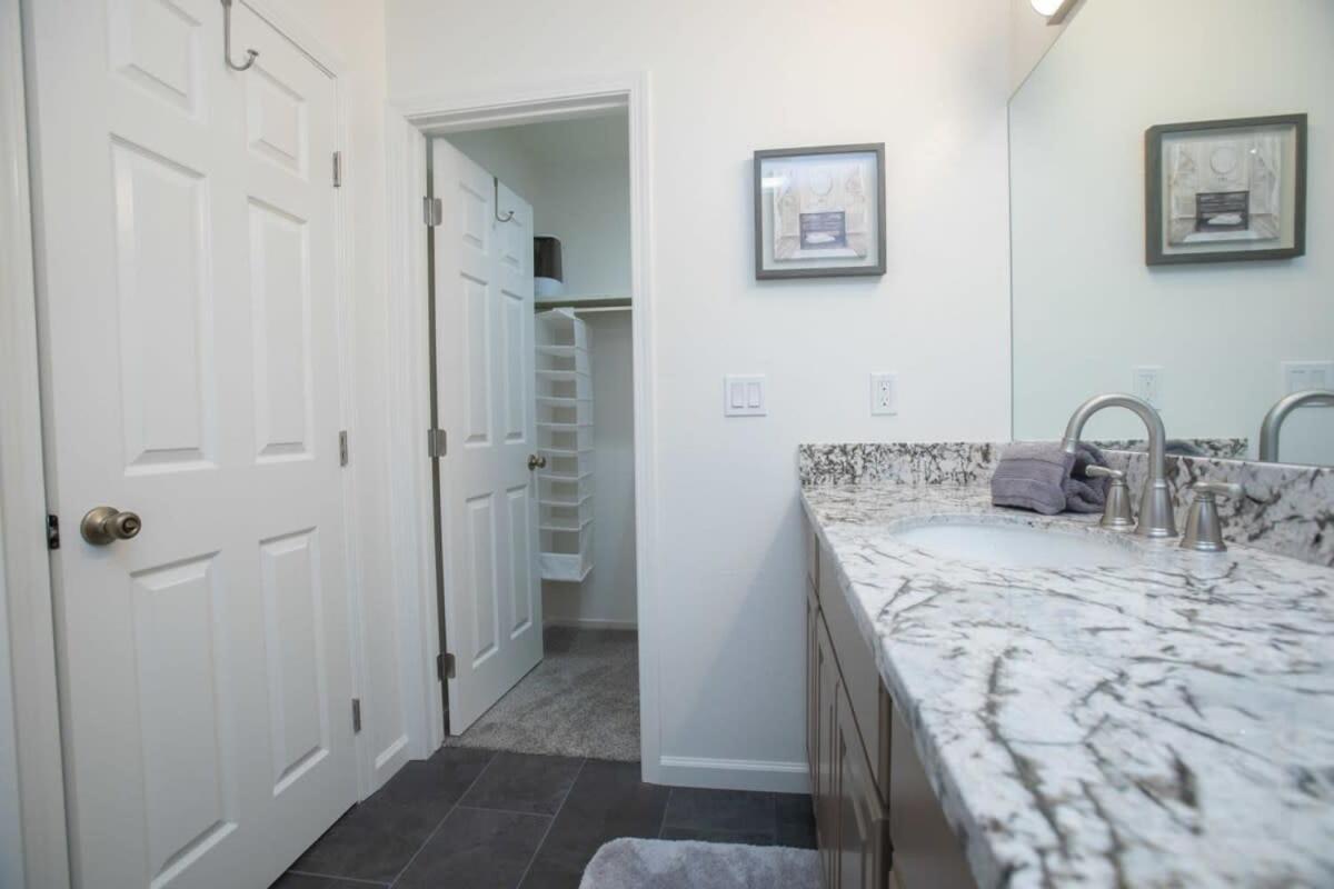 טאהו סיטי Modern 3Bd -Walk To Lake & Beach מראה חיצוני תמונה